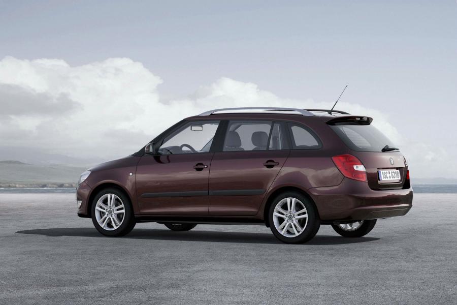  Skoda Fabia Combi 2010 года  (фото 6 из 25)